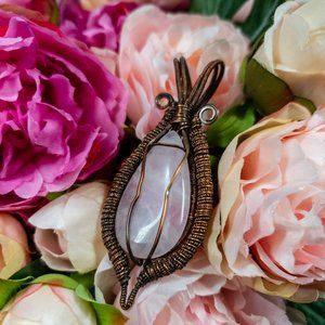 🥳 Host Pick Rose Quartz Pendant by Vailen🥳